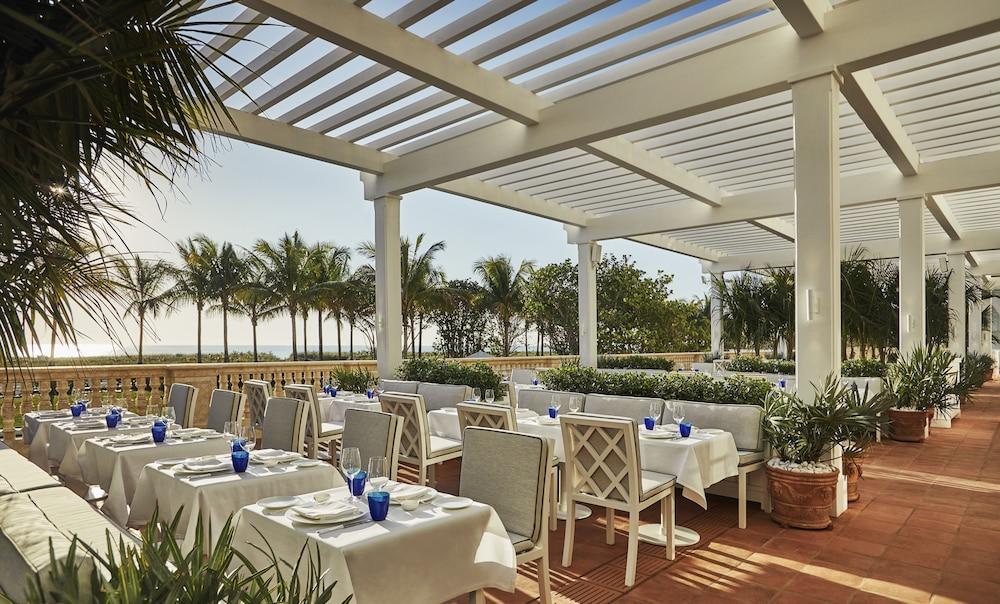 Four Seasons At The Surf Club