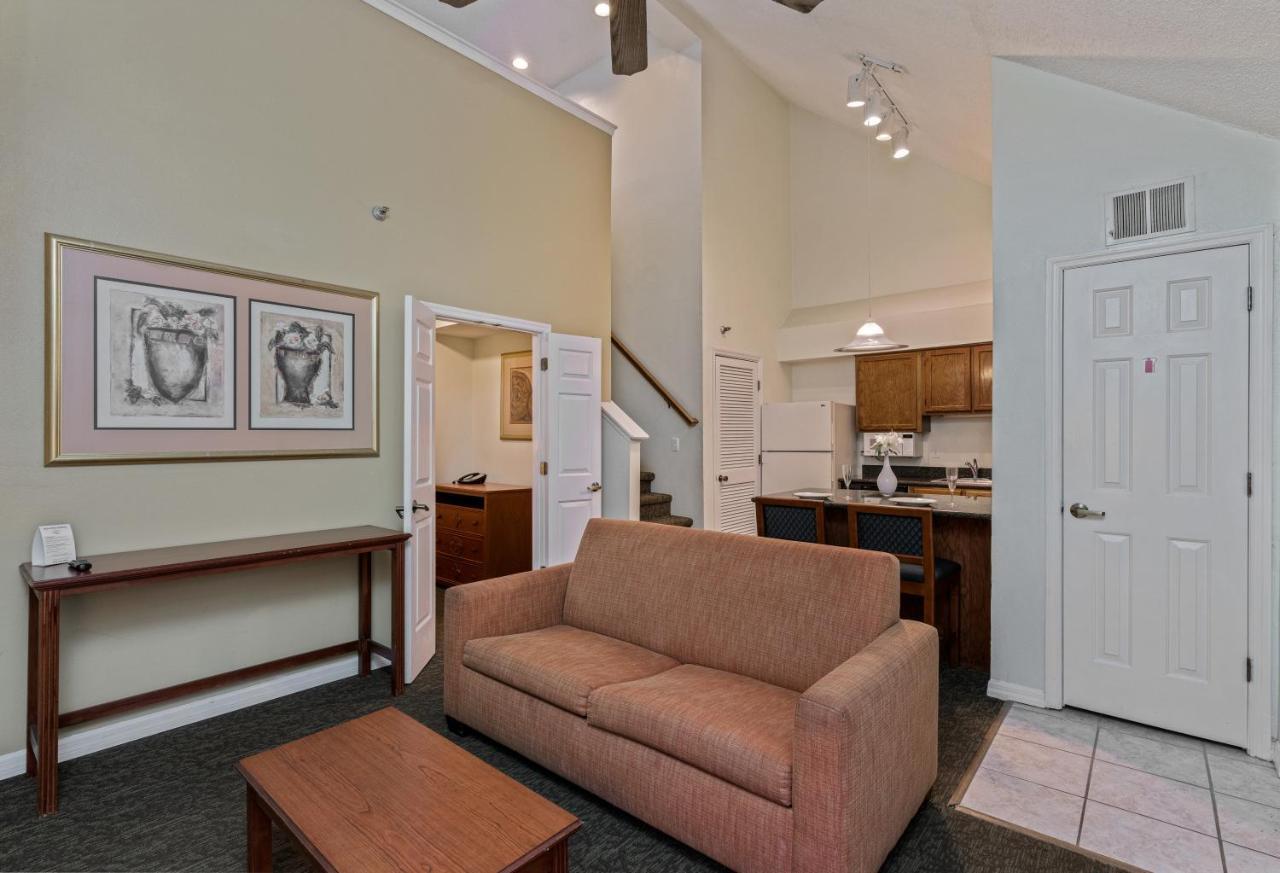 Hotel Chase Rocky Point 3*
