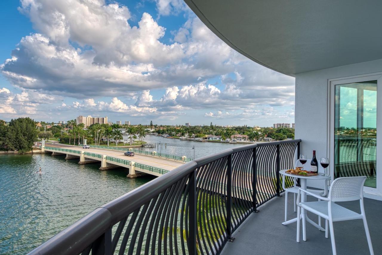 Fusion Waterfront Resort 3*