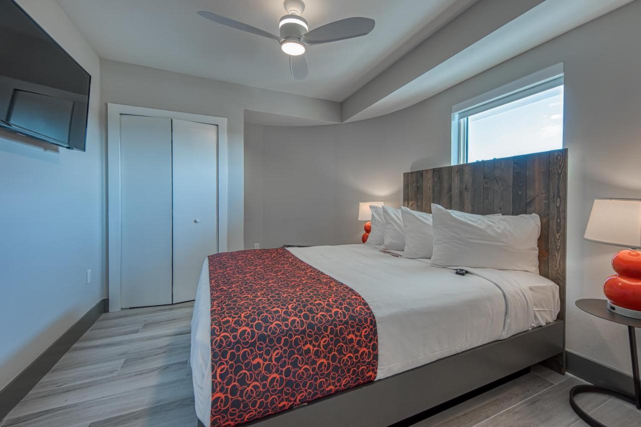 Fusion Waterfront 3*