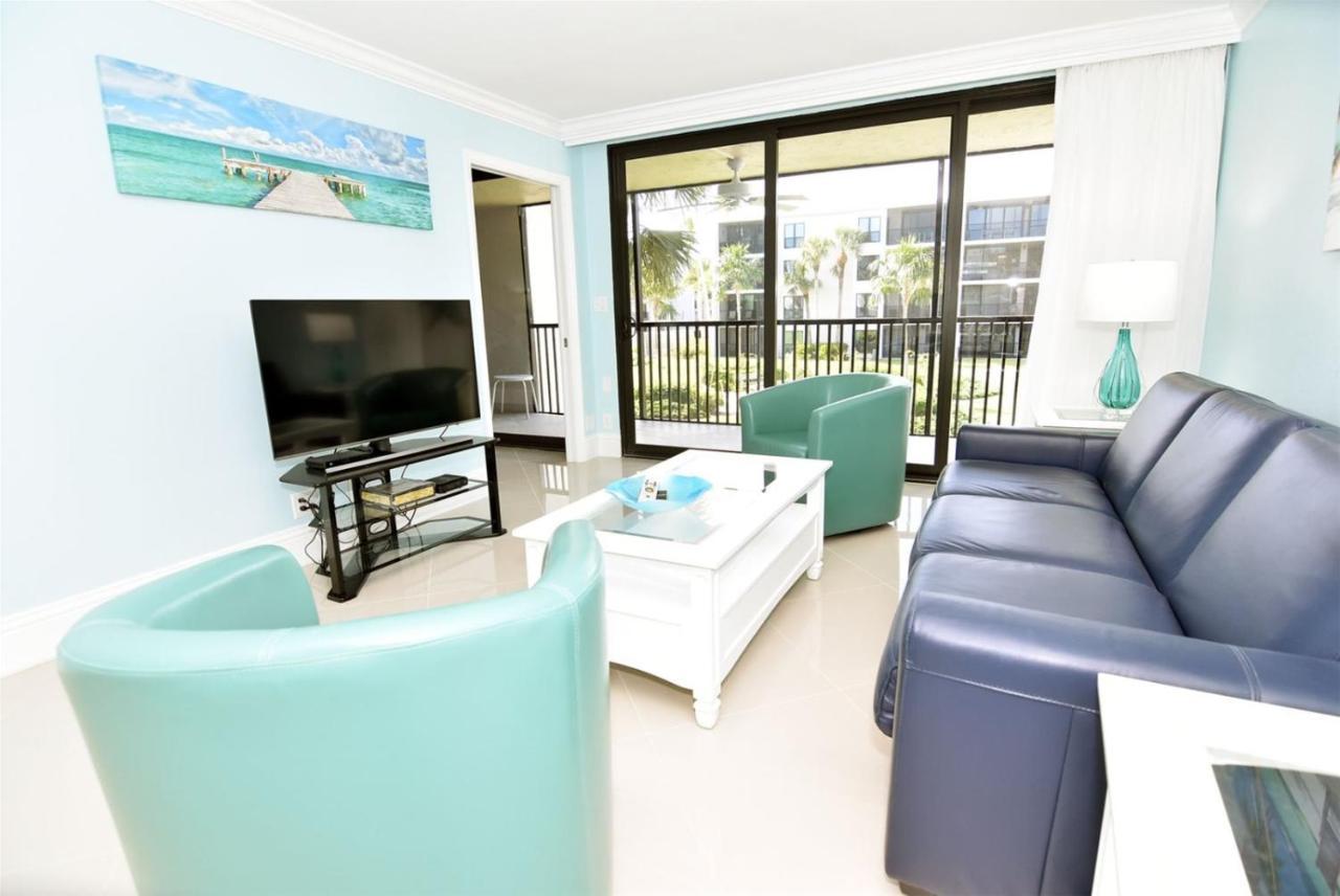 Sundial F206 Apartment