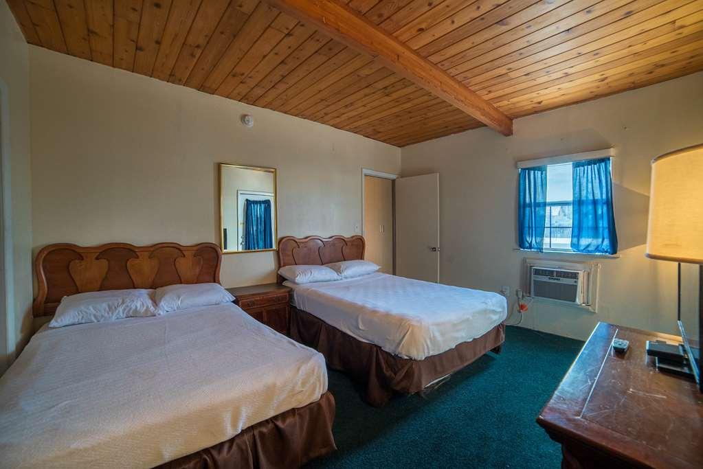 Hotel Palm Grove 2*