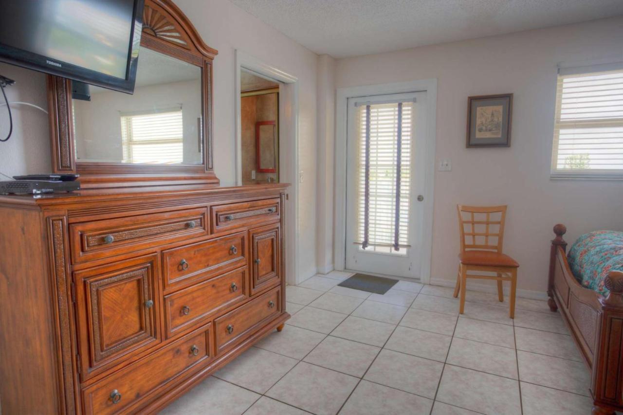 501 - Sea Breeze * St. Pete Beach