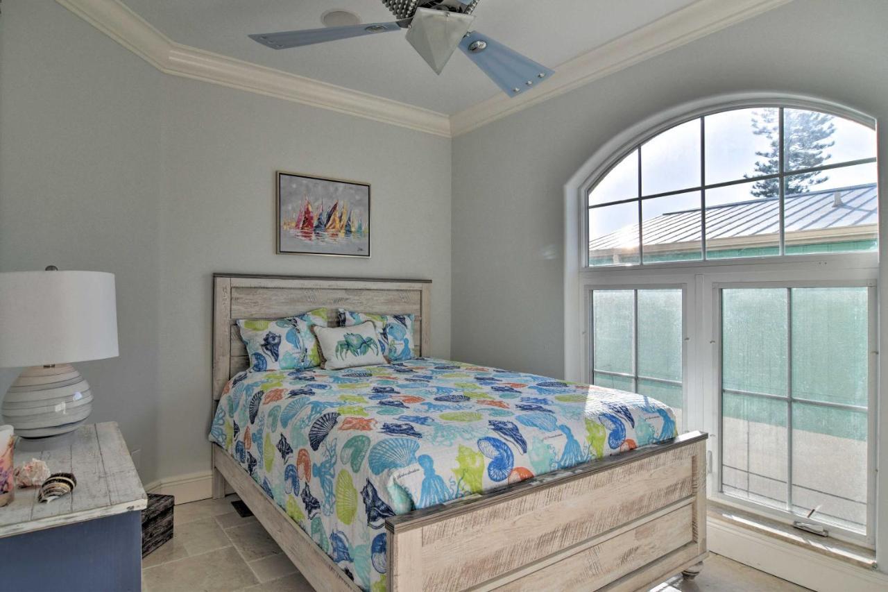 Holiday home Bradenton Townhome - Walk To Locals-only Beach!