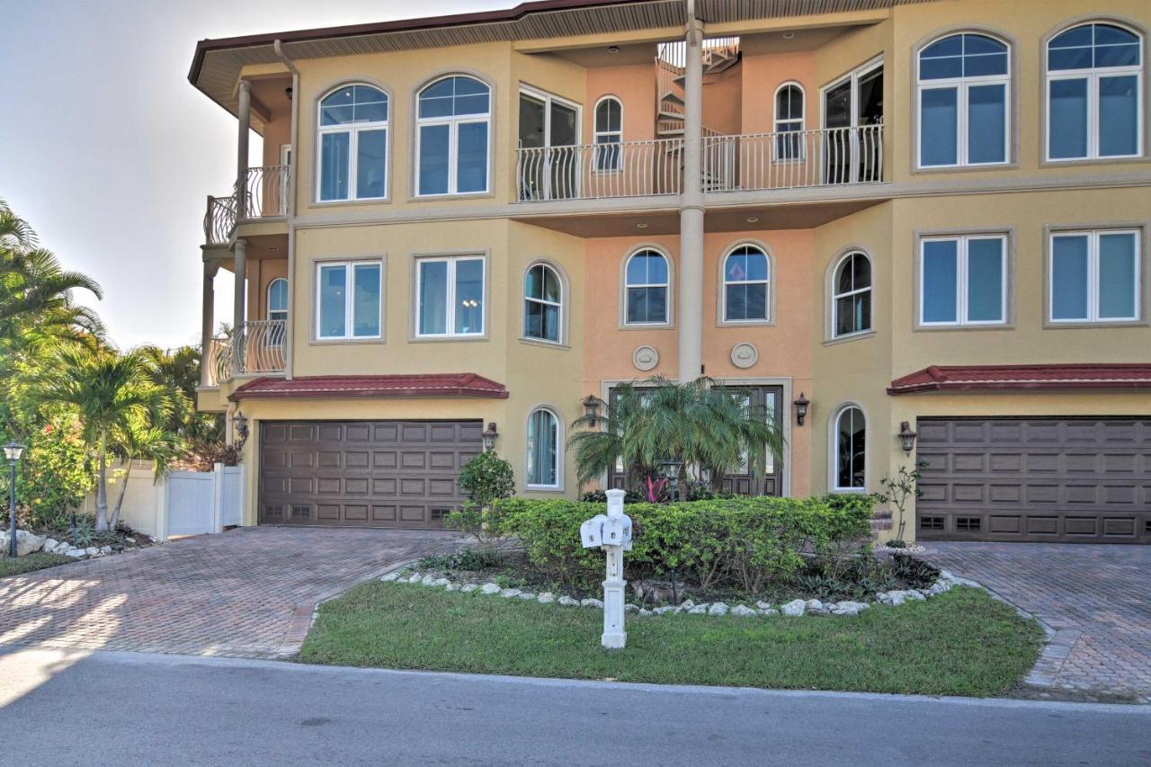 Bradenton Townhome - Walk To Locals-only Beach! Holiday home Bradenton Beach
