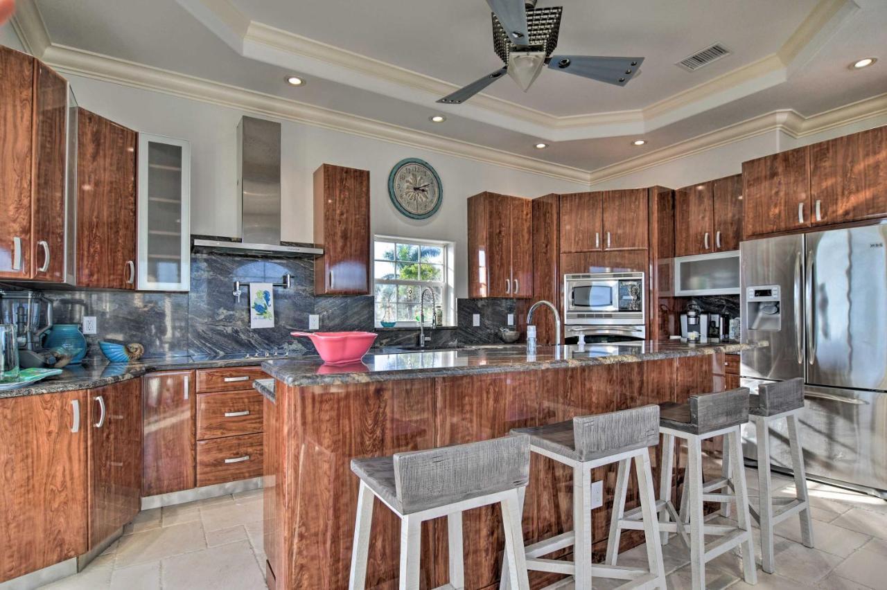 Holiday home Bradenton Townhome - Walk To Locals-only Beach! *