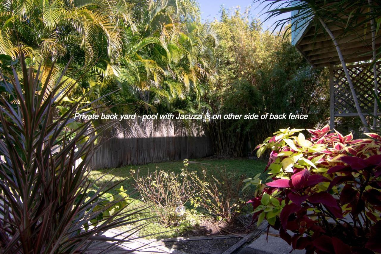 Haley's At Anna Maria Island Motel 2*
