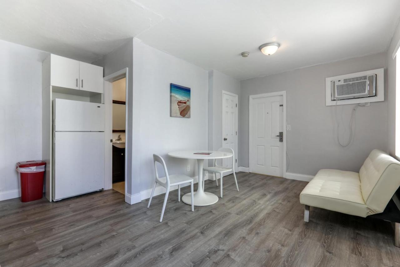 Broadwalk Oceanside 3* Hollywood