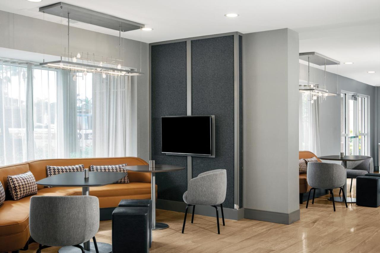 Courtyard By Marriott Miami Mall Aventura