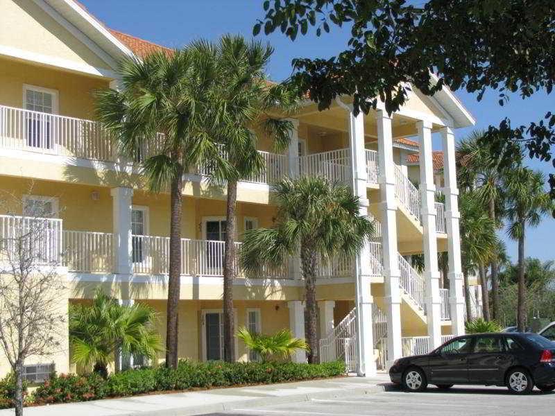 Hotel Coral Falls Naples