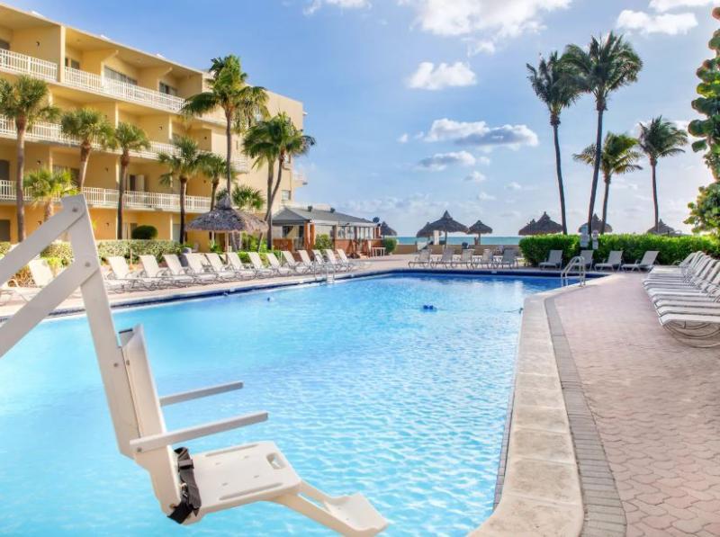 Thunderbird 2* Sunny Isles Beach