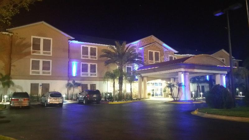 Hotel Express Daytona - Speedway, An Ihg Daytona Beach