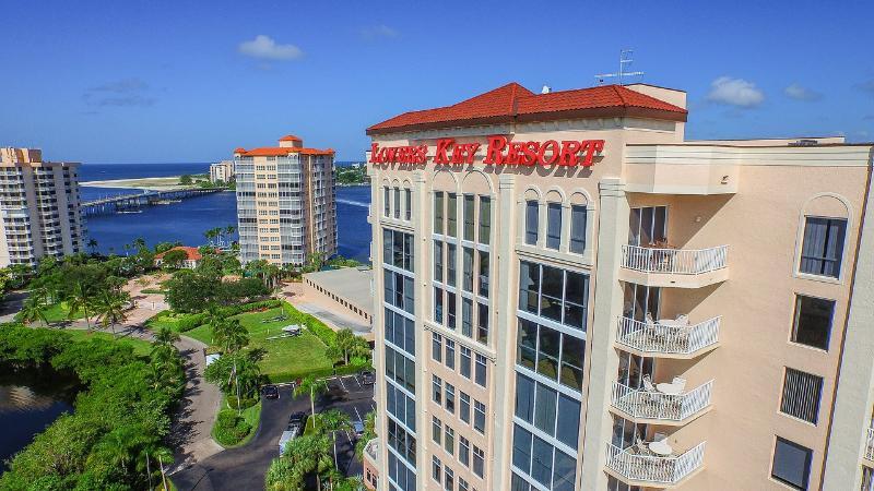 Lovers Key Resort 3*