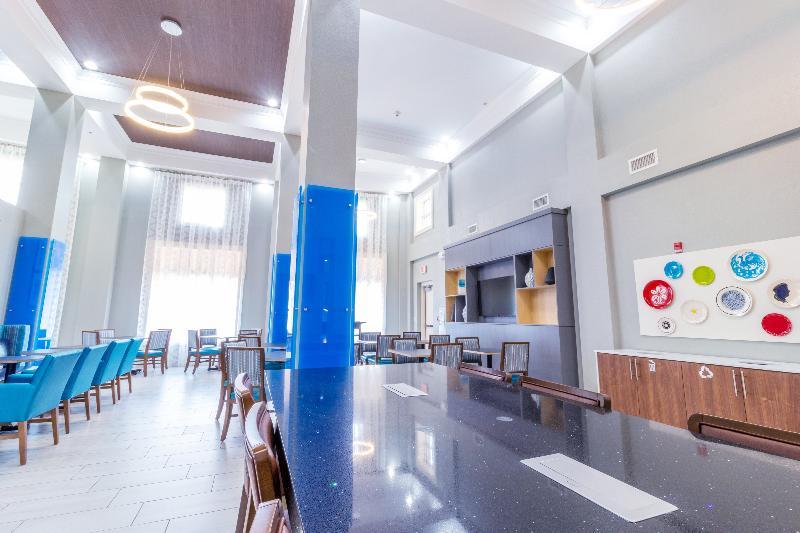 Hotel Express & South I-10 By Ihg Crestview