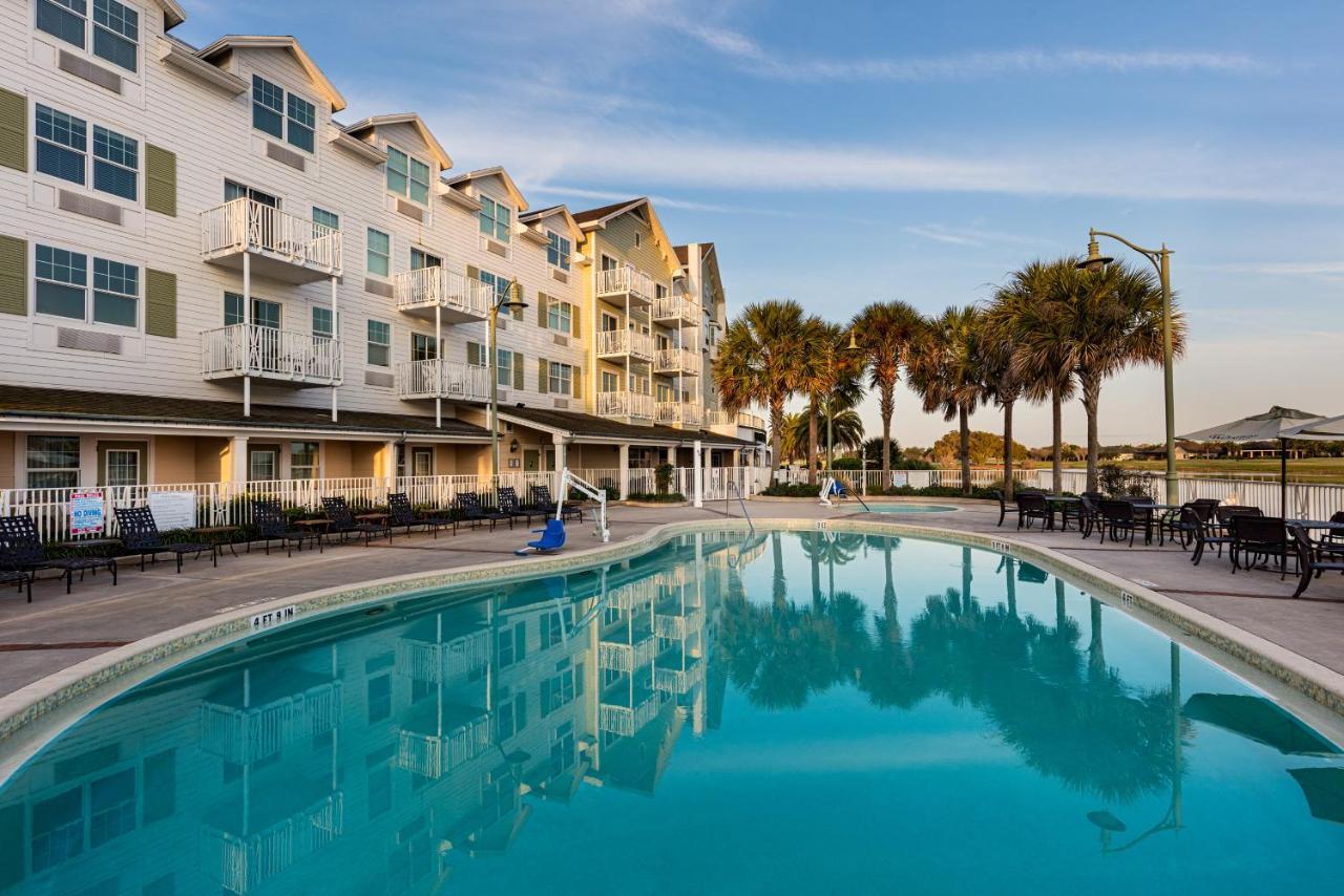 The Waterfront 3*