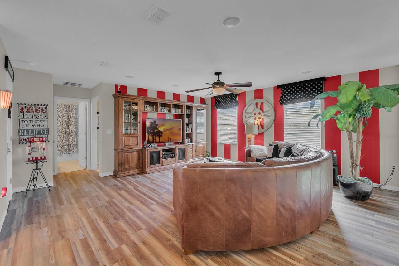 Gorgeous Custom 6bd Hm Loaded With Amenities Themed Rooms, Private Pool
