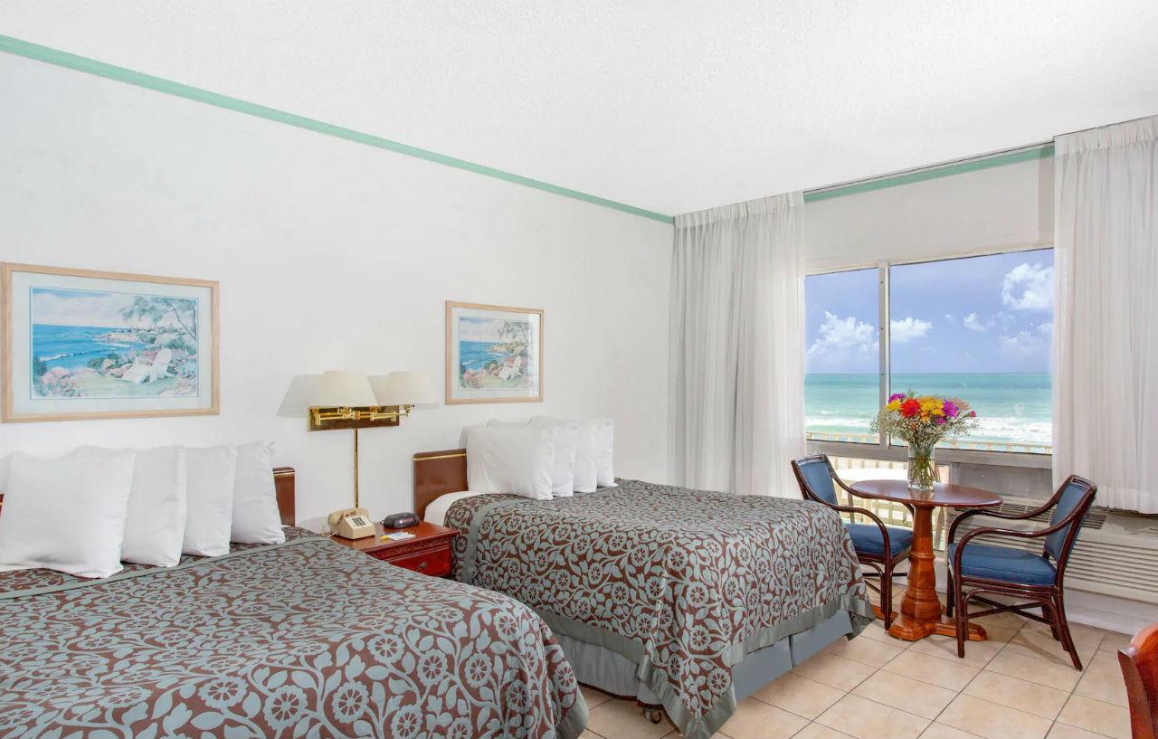 Thunderbird 2* Sunny Isles Beach