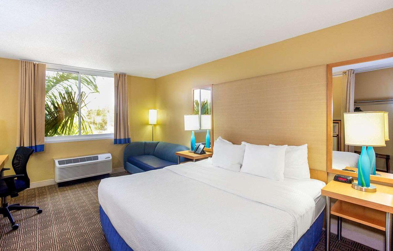 La Quinta By Wyndham Downtown 3*