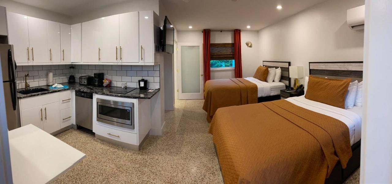 Captiva Hotel 2*