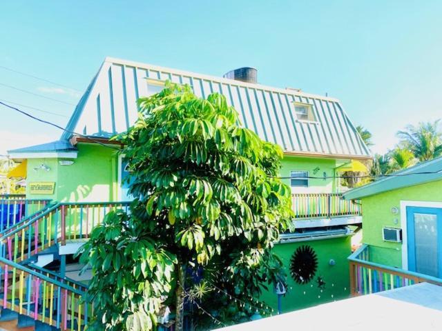 Inn Sun Deck & 2*