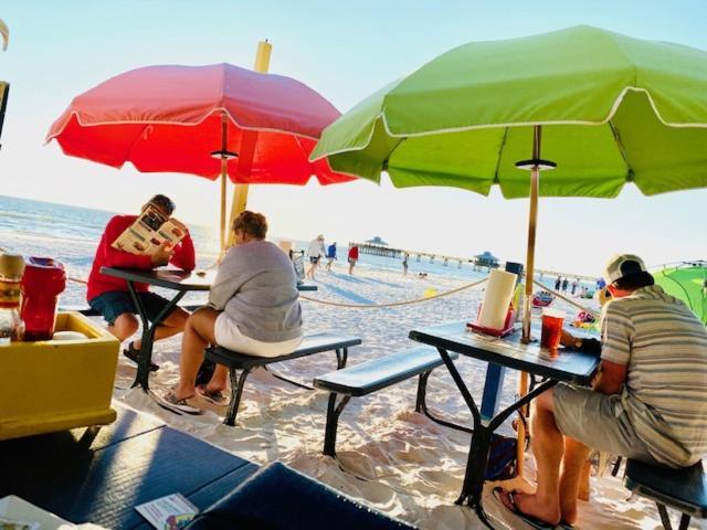 Sun Deck & Inn Fort Myers Beach