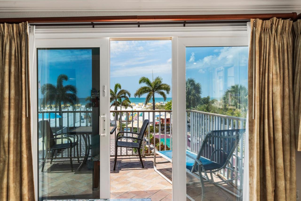 Plaza - Beachfront Resort