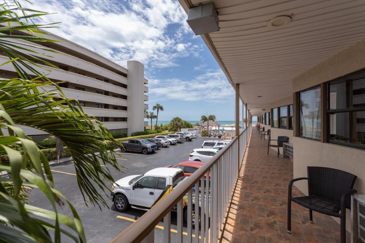 Plaza - Beachfront