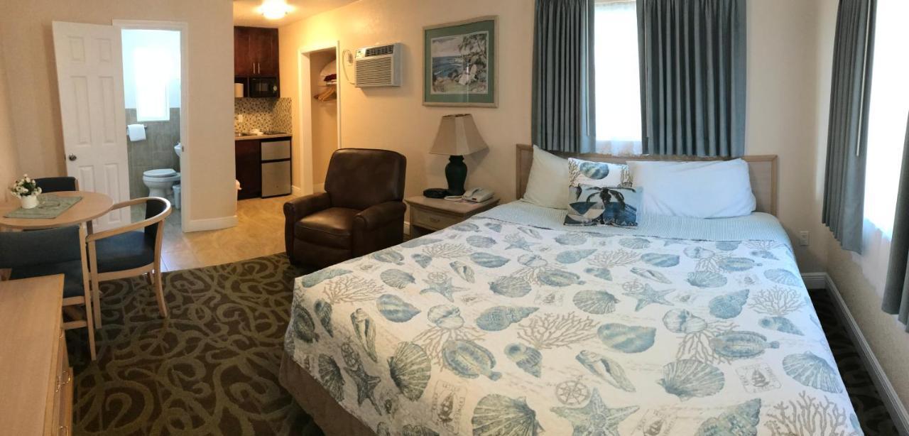 Motel Carlton House And *