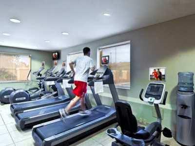 Hotel Embassy By Hilton Brandon 4*