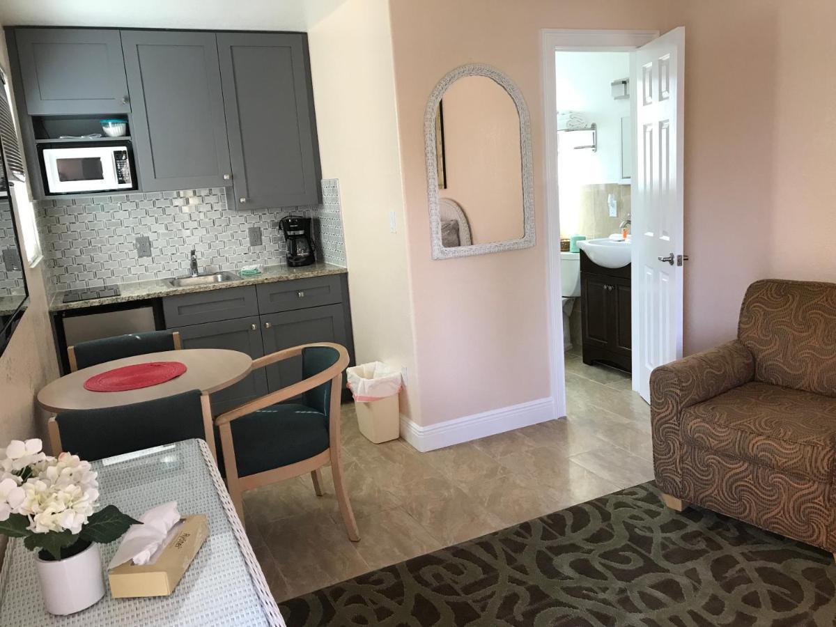 Carlton House And Motel St. Pete Beach